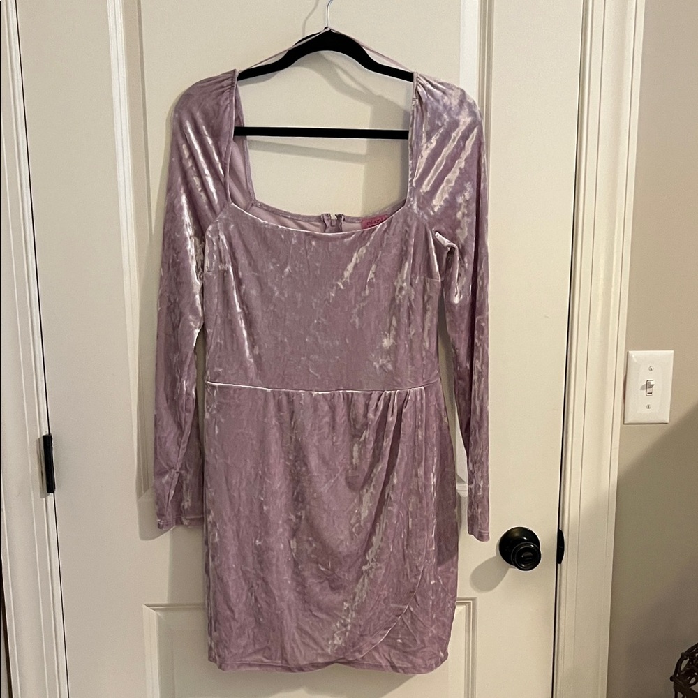 Elegant Velvet Long Sleeve Dress in Lavender